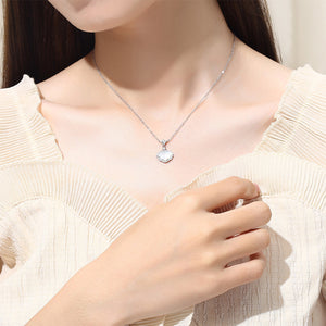 925 Sterling Silver Simple and Elegant Shell Mother-of-Pearl Pendant with Cubic Zirconia and Necklace