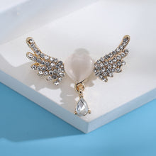 Load image into Gallery viewer, Fashion Simple Plated Gold Heart Angel Wings Brooch with Cubic Zirconia