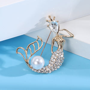 Fashion Temperament Plated Gold Mermaid Imitation Pearl Brooch with Cubic Zirconia