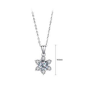 925 Sterling Silver Fashion Brilliant Snowflake Pendant with Cubic Zirconia and Necklace