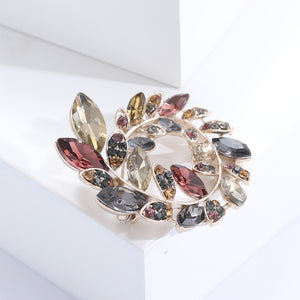 Fashion Temperament Plated Gold Olive Branch Wreath Brooch with Cubic Zirconia