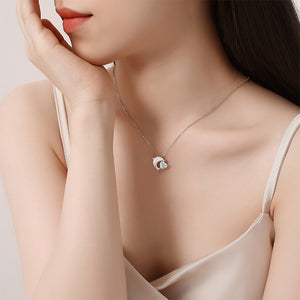 925 Sterling Silver Fashion Temperament Dolphin Mother-of-pearl Pendant with Heart-shaped Cubic Zirconia and Necklace