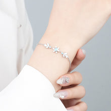 Load image into Gallery viewer, 925 Sterling Silver Fashion Simple Snowflake Bracelet with Cubic Zirconia