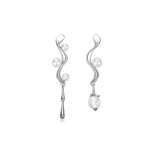 Load image into Gallery viewer, 925 Sterling Silver Fashion Temperament Flowing Water Geometric Tassel Imitation Pearl Earrings