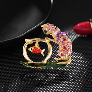 Fashion Cute Plated Gold Cat Brooch with Red Cubic Zirconia