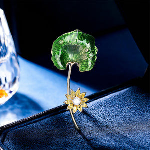 Fashion and Simple Plated Gold Enamel Green Ginkgo Leaf Brooch with Cubic Zirconia