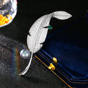 Fashion Temperament Leaf Imitation Pearl Brooch with Cubic Zirconia