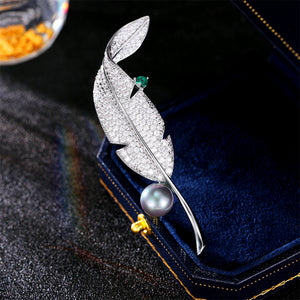 Fashion Temperament Leaf Imitation Pearl Brooch with Cubic Zirconia