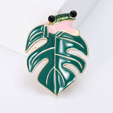 Load image into Gallery viewer, Fashion Vintage Plated Gold Frog Enamel Green Leaf Brooch