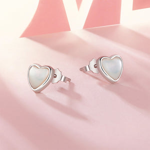 925 Sterling Silver Simple and Cute Heart-shaped Mother-of-pearl Stud Earrings