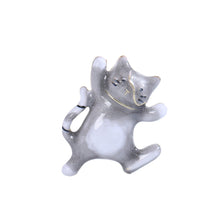 Load image into Gallery viewer, Simple and Cute Plated Gold Enamel Grey Cat Brooch