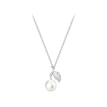 Load image into Gallery viewer, 925 Sterling Silver Fashion Simple Leaf Pendant with Imitation Pearls and Necklace
