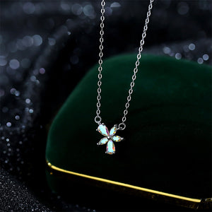 925 Sterling Silver Fashion Flower Pendant with Cubic Zirconia and Necklace